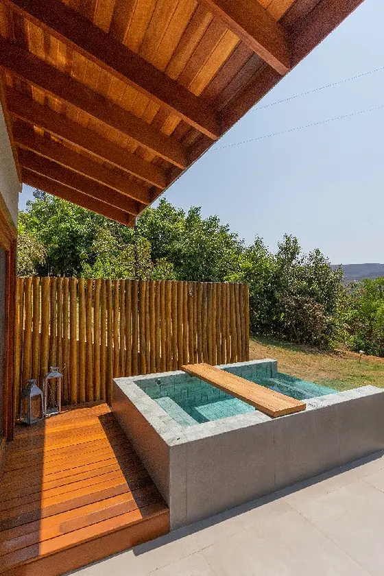 Plunge pool e deck do Loft Premium