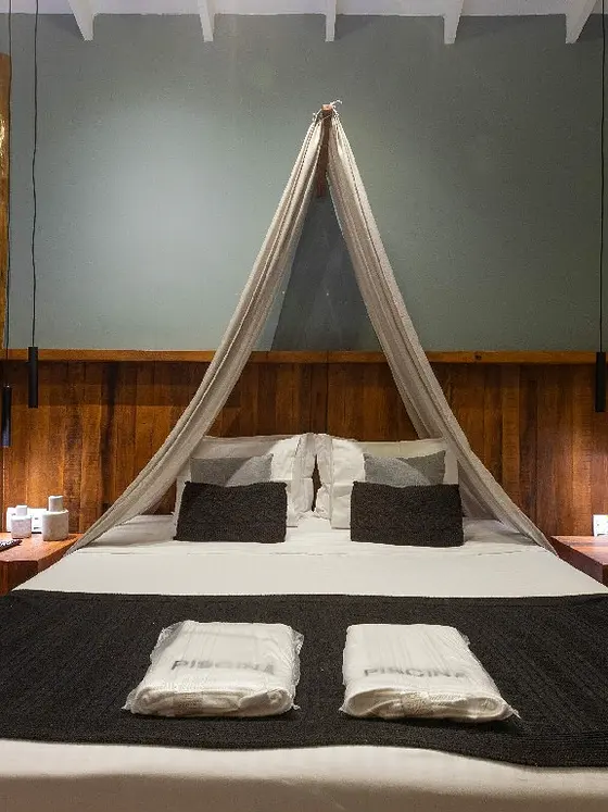 Suíte Luxo com cama de mosquiteiro